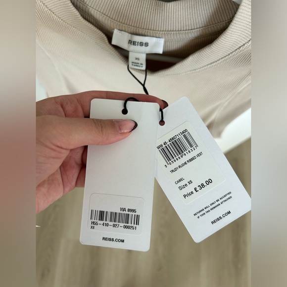 BNWT REISS TRUDY RIBBED RUCHED WAIST VEST - Picture 2 of 4